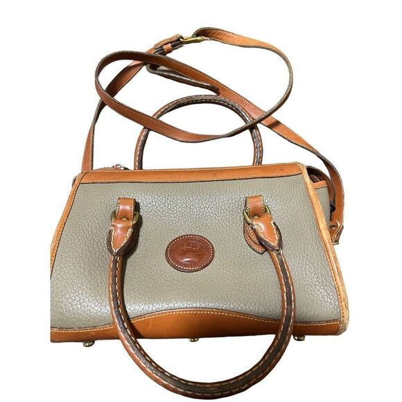 Dooney & Bourke Vintage Satchel Doctors bag pebbled leather buckle all weather - Picture 7 of 9